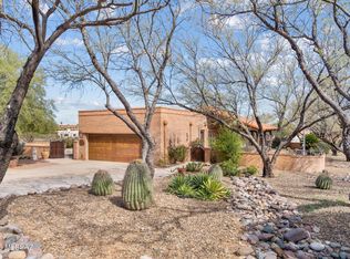 3910 S Via Del Ruisenor, Green Valley, AZ 85622