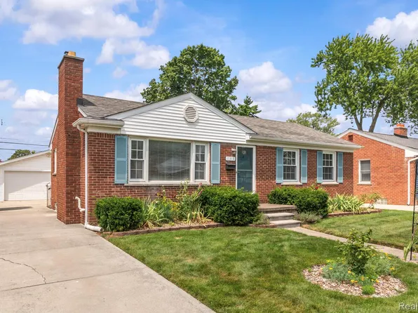 11313 Brookfield St, Livonia, MI 48150