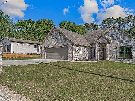 2nd image of 2011 Wildrose Ln