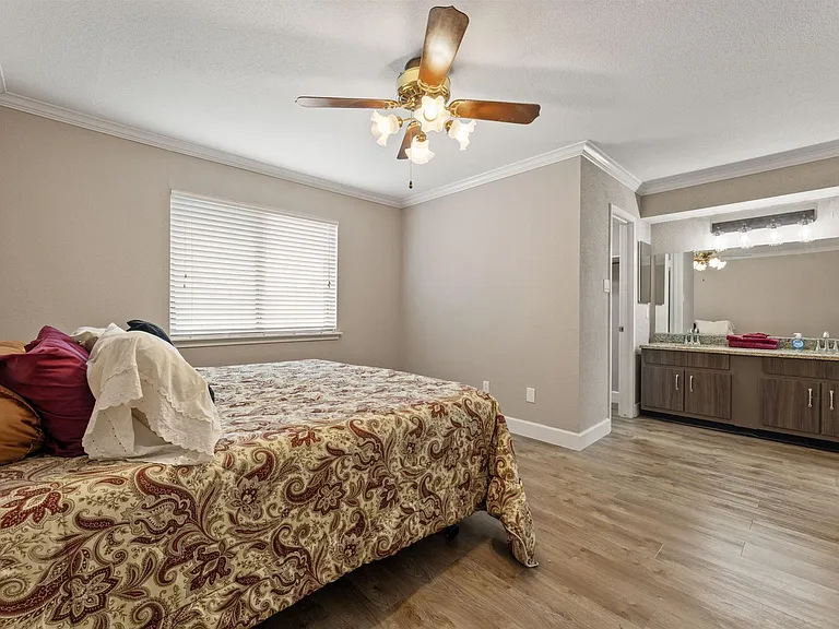 9200 W Bellfort St #25 — Photo 15