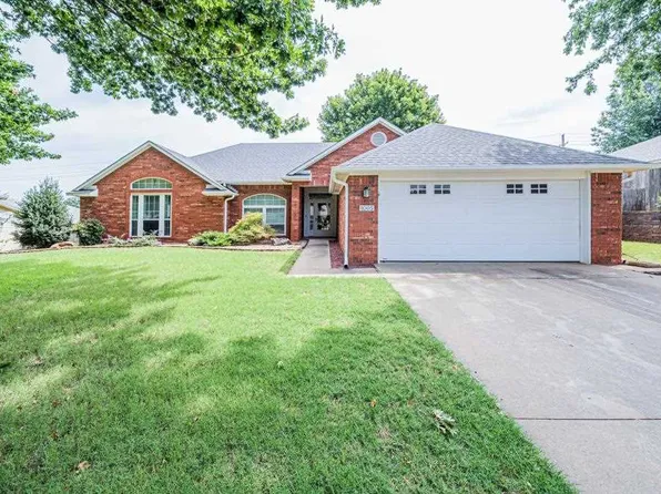 1005 S Edgemoor Dr, Stillwater, OK 74074