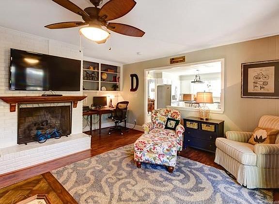 5th image of 2647 Camelot Dr