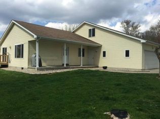 4001 N Sturgeon Rd, Midland, MI 48642