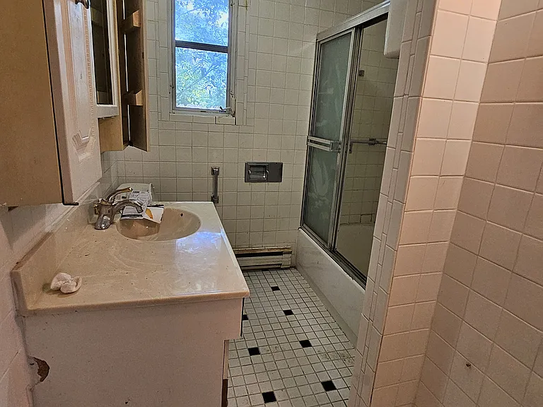 33 Melody Lake Dr — Photo 2