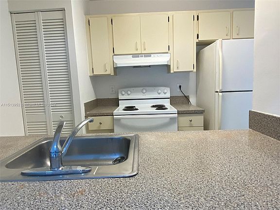 3rd image of 9714 Hammocks Blvd APT 101-29