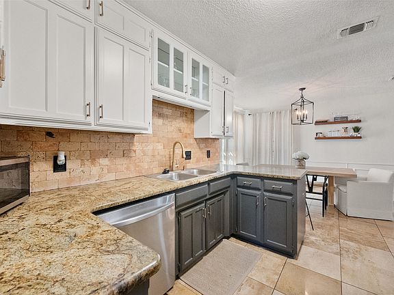 3rd image of 5008 Hawkins Cemetery Rd