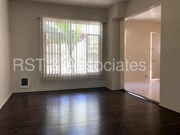 4th image of 814 N Las Casas Ave