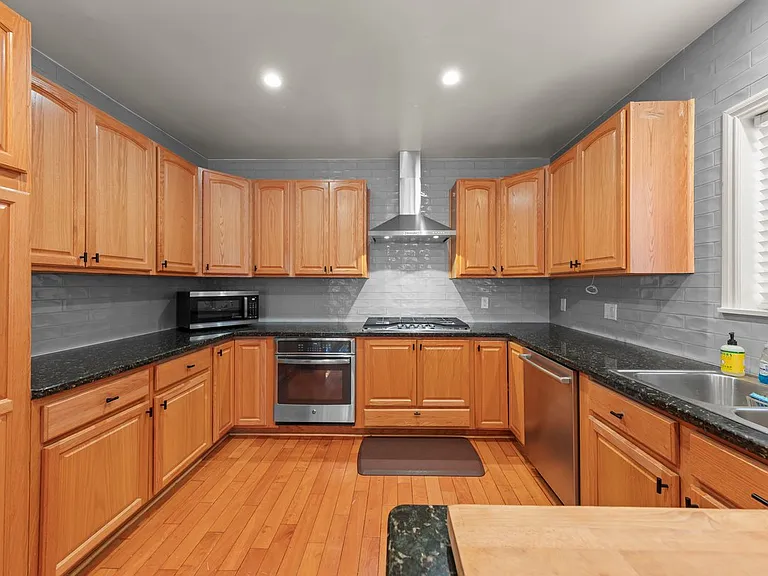 246 Carmel Ave #246 — Photo 18
