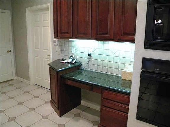 4th image of 109 Suncreek Dr