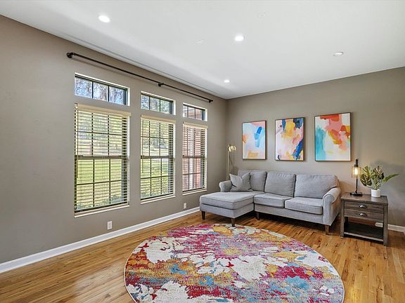 4th image of 2883 N Hannon Hill Dr