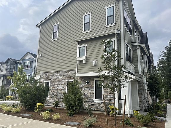 2nd image of 14131 266th Pl NE #1-104