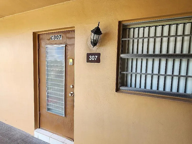 5031 W Oakland Park Blvd #307 — Photo 8