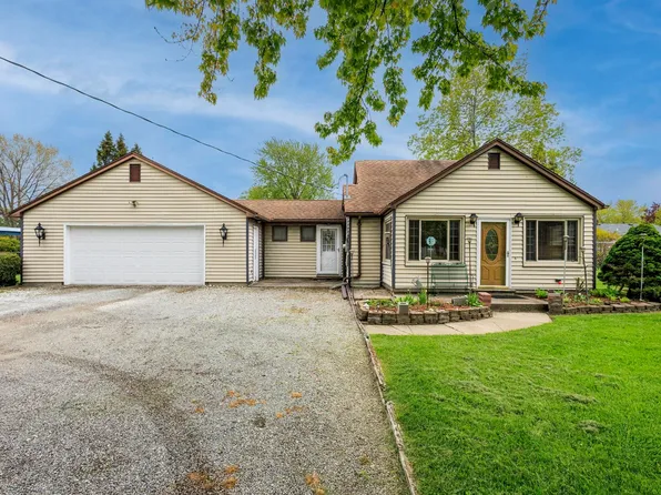 17346 Common Rd, Roseville, MI 48066