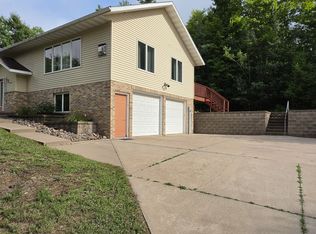 1901A Spruce Ln, Houghton, MI 49931