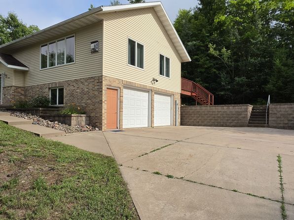 1901A Spruce Ln