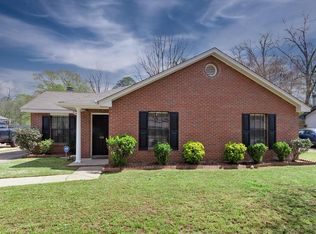 433 Forest Park Dr, Montgomery, AL 36109