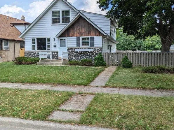 5632 North 97th STREET #A, Milwaukee, WI 53225