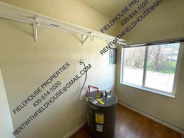 459 N 100 W #3 — Photo 7