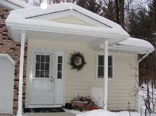 555 N Costley Dr, Midland, MI 48640