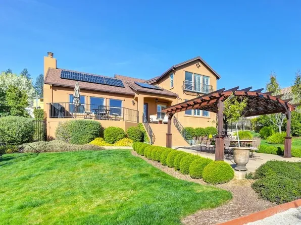 13600 Harlequin Way, Auburn, CA 95603