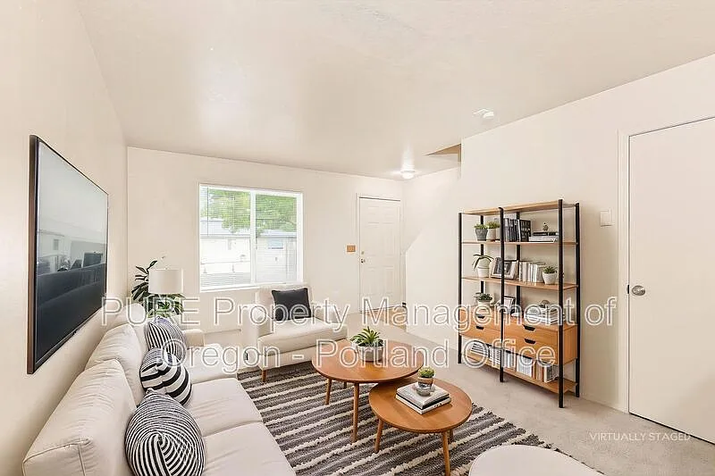2 bed, 1.0 bath, $1,395 — Photo 1