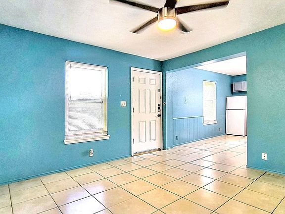 4th image of 4614 Gurley Ave APT 202