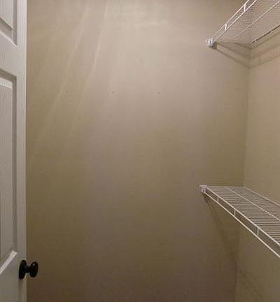 2267 Master Closet 10-20-11