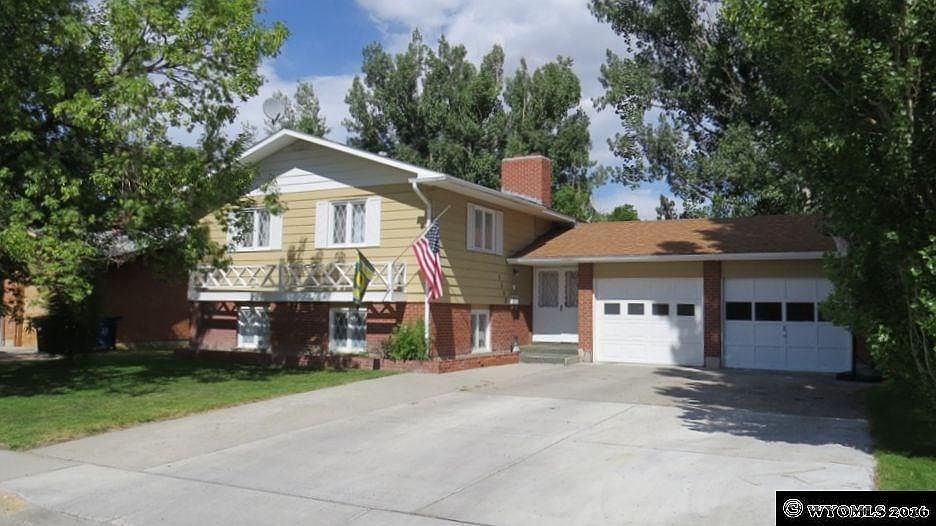 1st image of 1115 Sherry Dr