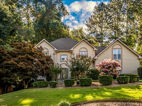 3rd image of 9433 Kingston Crossing Cir