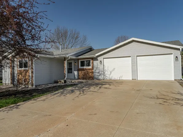 719 Madison Ave SW, Eyota, MN 55934