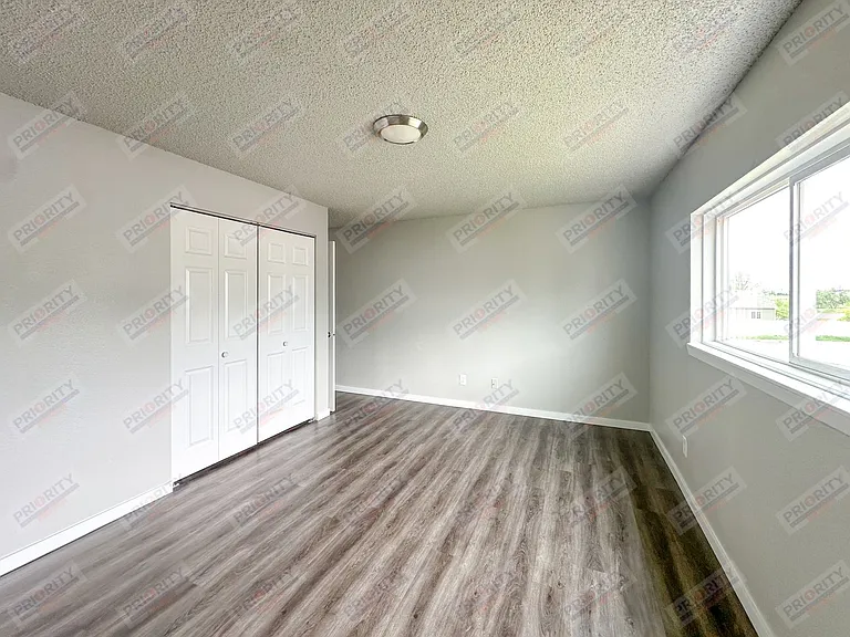 1106 Church Ave — Photo 12