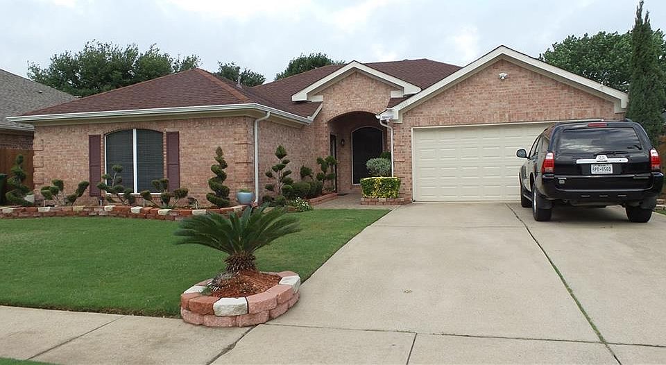 1st image of 2107 Hickory Wood Trl