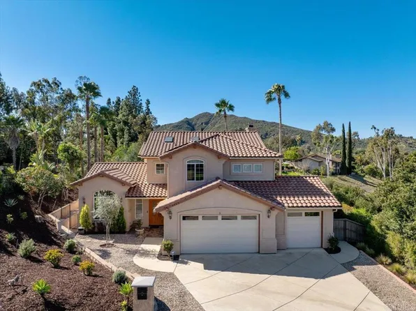 3425 Lomas Serenas Dr, Escondido, CA 92029