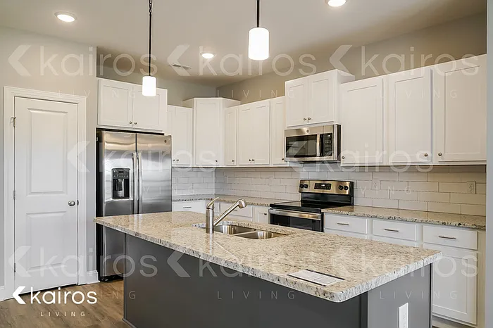 3 bed, 2.5 bath, 1863 sqft, $1,945 — Photo 4