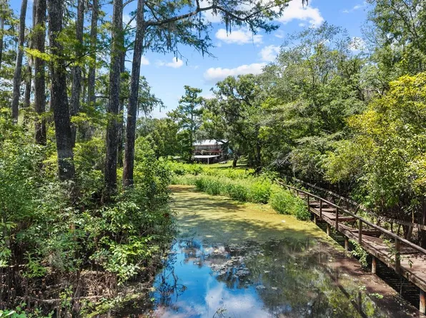 872 NE 835th St, Old Town, FL 32680