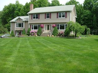2 Fielding Woods, West Granby, CT 06090