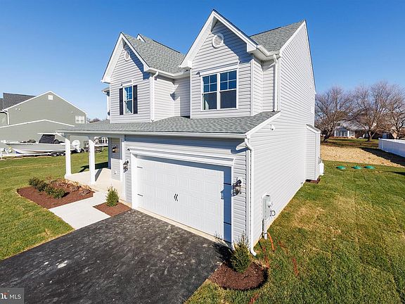 5th image of 312 Columbia Ln