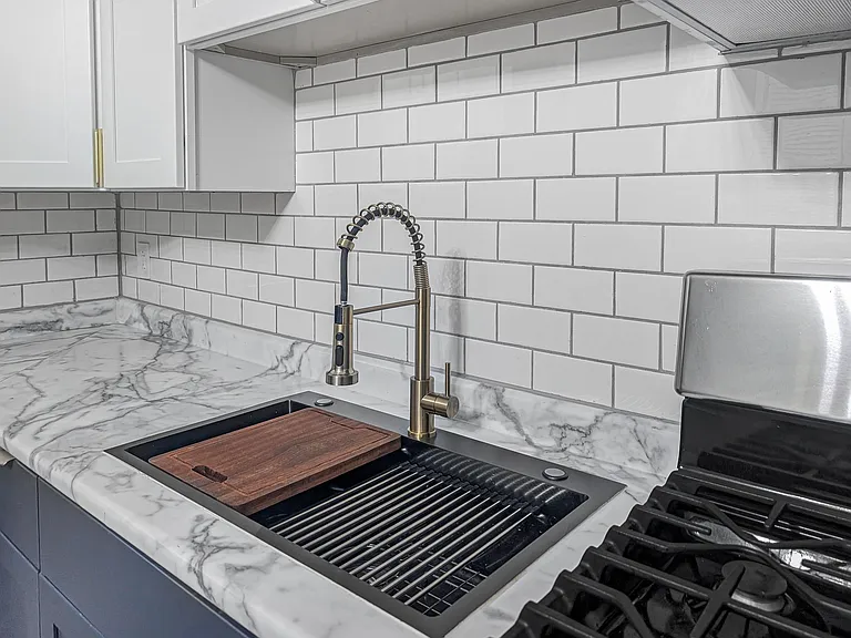 1803 Putnam St — Photo 13