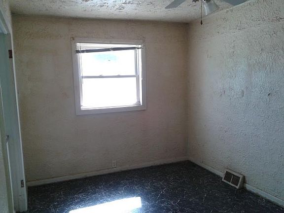 5th image of 613 N 3rd St