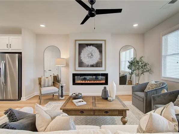 1914 Kinnard Aly, Kennesaw, GA 30144