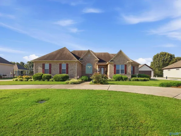 25202 Bain Rd, Athens, AL 35613