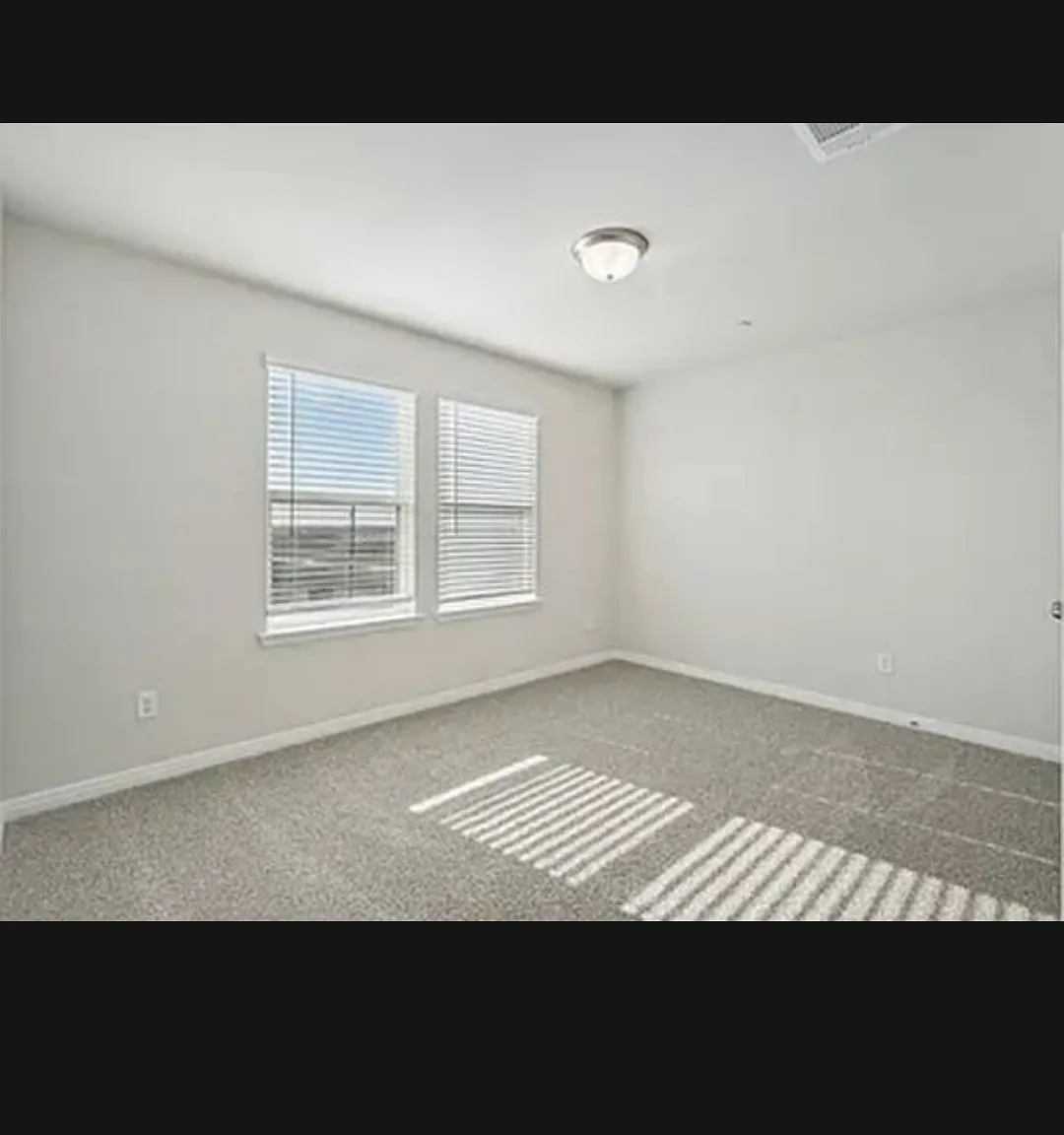 3 bed, 1798 sqft, $2,200 — Photo 4