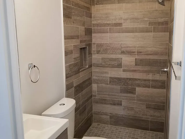 7410 Whernside St — Photo 11