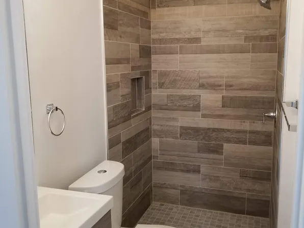 7410 Whernside St, Lorton, VA 22079