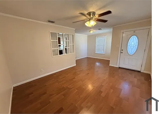 2 bed, 872 sqft, $1,550 — Photo 2