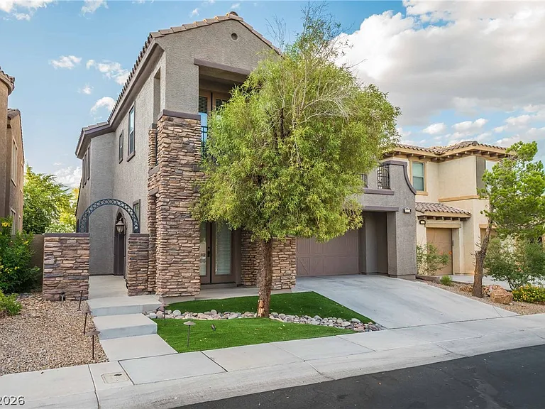 220 Via Mezza Luna Ct — Photo 2