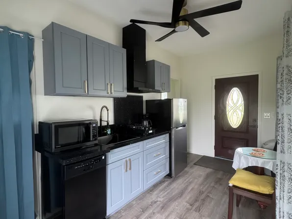 11 Hoohoaloha St, Hilo, HI 96720