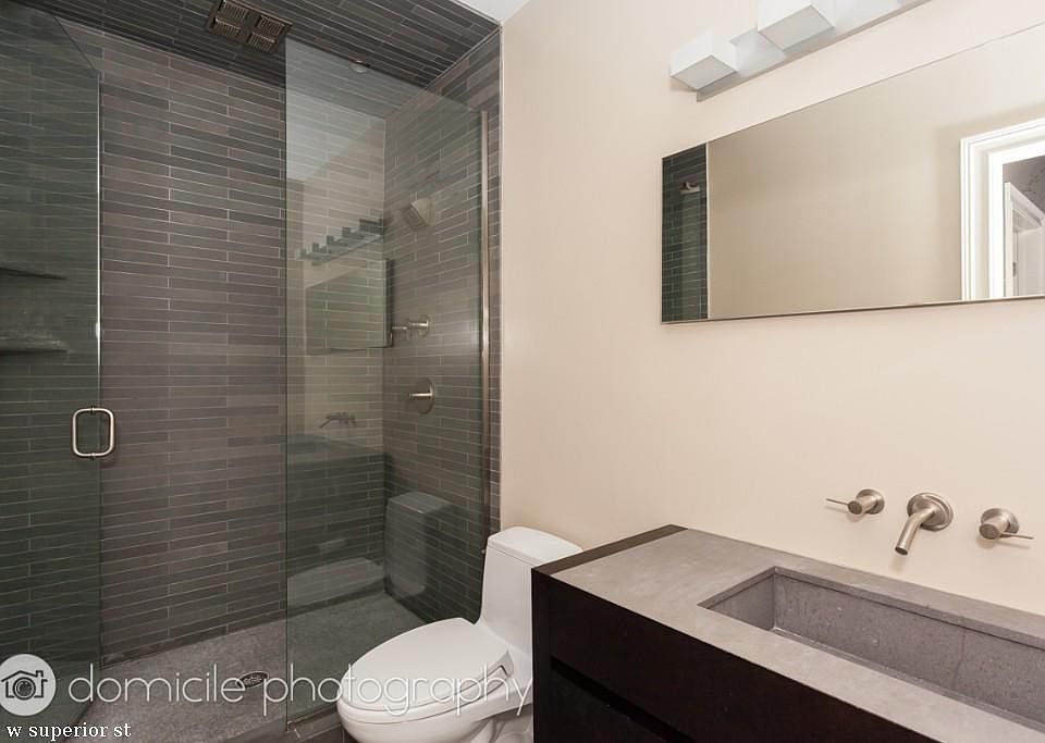 1st image of 101 W Superior St #621