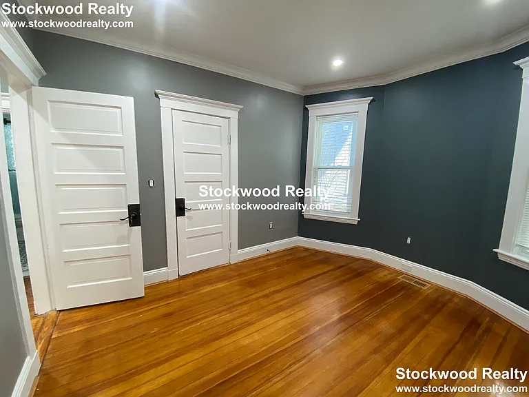 25 Hinckley St #3 — Photo 7