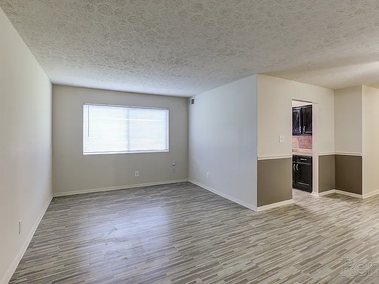 Glenview Apartments — Photo 86